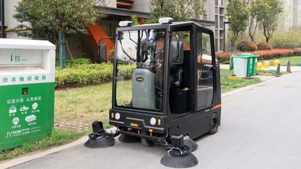 駕駛式掃地機(jī)可以哪里工作？效果高嘛？